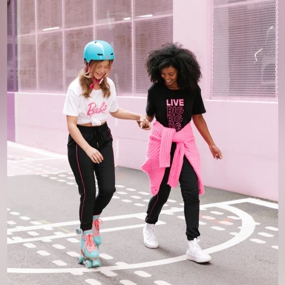 SMASH & TESS x BARBIE - Black and Hot Pink "Live Big" Tee. Small P2P is 22". - Picture 7 of 7